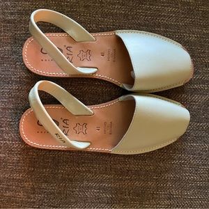 Ria Leather Sandels Size 41 9 1/2